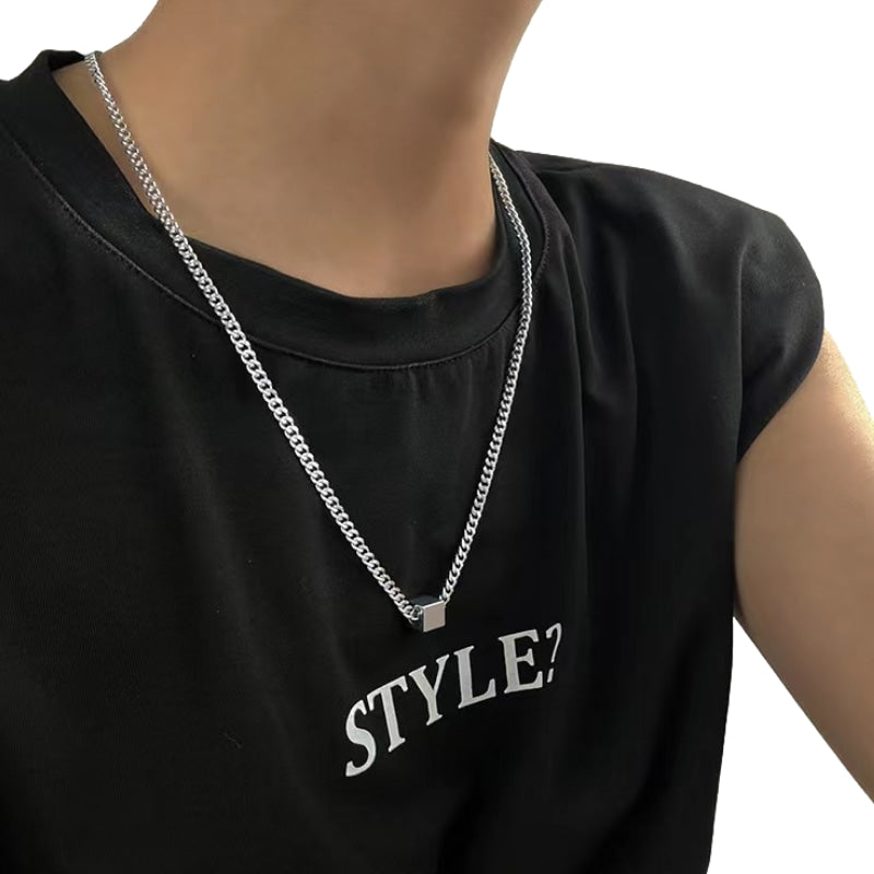 KT Cube Clavicle Necklace